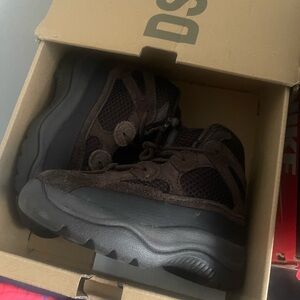 Size 9 Yeezy boot